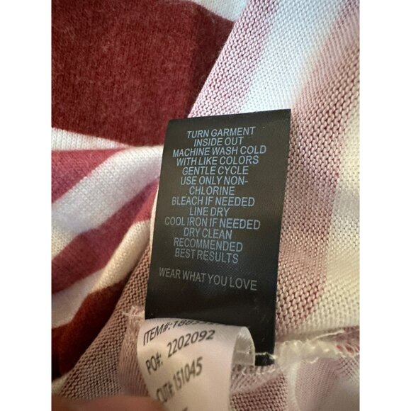 Torrid Super Soft Plush Striped Top Size 6 Red/White 6X Casual Basic - Picture 5 of 6